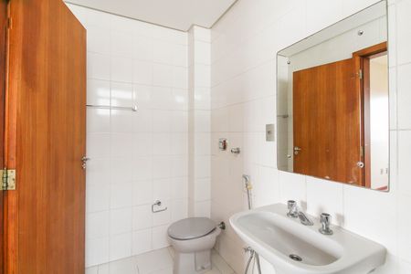 Apartamento à venda com 118m², 3 quartos e 2 vagas Apartamento à venda com 118m², 3 quartos e 2 vagasBanheiro da Suíte