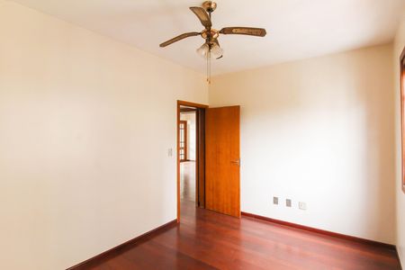 Apartamento à venda com 118m², 3 quartos e 2 vagas Apartamento à venda com 118m², 3 quartos e 2 vagasQuarto 1
