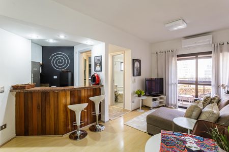 Sala de apartamento à venda com 1 quarto, 42m² em Vila Nova Conceição, São Paulo