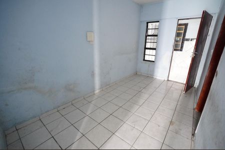 Apartamento para alugar com 70m², 3 quartos e sem vaga