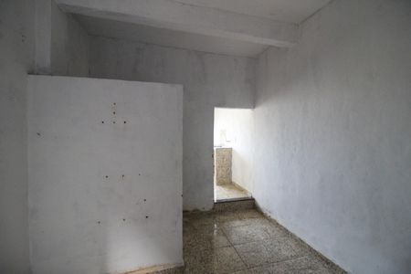 Quarto de casa para alugar com 1 quarto, 45m² em Coréia, Mesquita