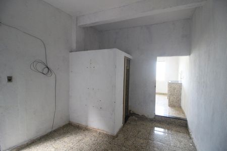 Quarto de casa para alugar com 1 quarto, 45m² em Coréia, Mesquita