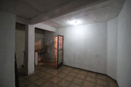 Quarto de kitnet/studio para alugar com 1 quarto, 35m² em Alto Uruguai, Mesquita