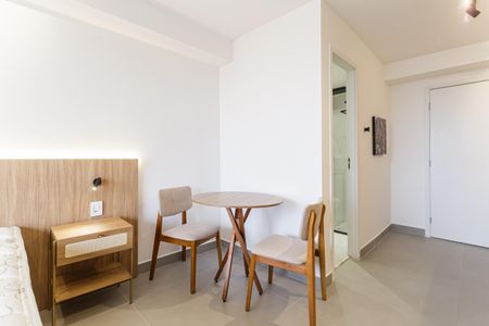 Studio para alugar com 25m², 1 quarto e sem vaga Studio para alugar com 25m², 1 quarto e sem vagaStudio