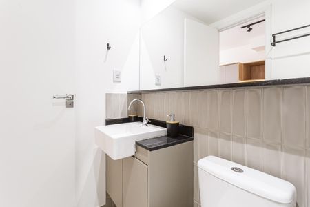 Studio para alugar com 25m², 1 quarto e sem vaga Studio para alugar com 25m², 1 quarto e sem vagaBanheiro