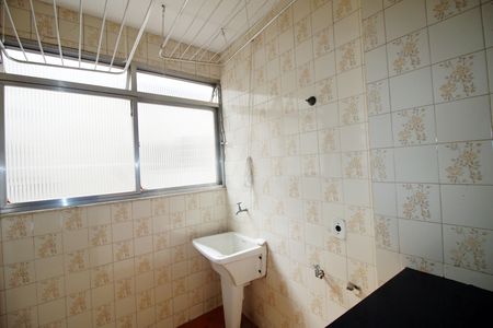 Apartamento para alugar com 70m², 2 quartos e 1 vagaÁrea de Serviço