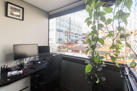 Varanda  de apartamento à venda com 3 quartos, 65m² em Vila Esperança, São Paulo