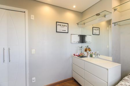 Apartamento à venda com 65m², 3 quartos e 2 vagasQuarto 2