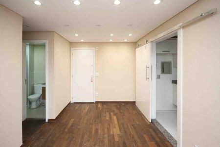 Sala de apartamento para alugar com 3 quartos, 63m² em Vila Santa Clara, São Paulo