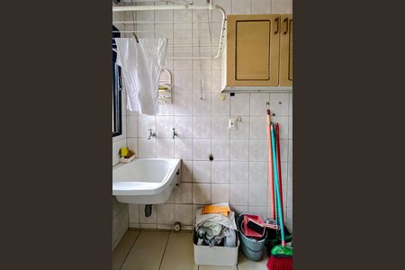 Apartamento à venda com 62m², 2 quartos e 1 vaga Apartamento à venda com 62m², 2 quartos e 1 vagaÁrea de Serviço