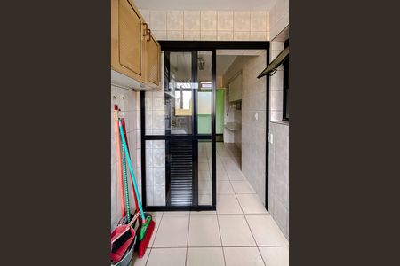 Apartamento à venda com 62m², 2 quartos e 1 vaga Apartamento à venda com 62m², 2 quartos e 1 vagaÁrea de Serviço