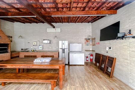 Apartamento à venda com 62m², 2 quartos e 1 vaga Apartamento à venda com 62m², 2 quartos e 1 vagaÁrea comum - Churrasqueira