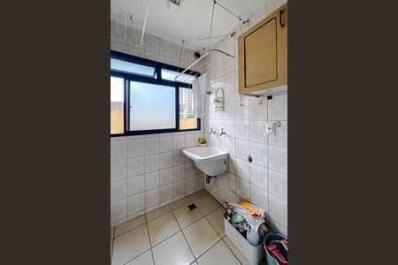 Apartamento à venda com 62m², 2 quartos e 1 vaga Apartamento à venda com 62m², 2 quartos e 1 vagaÁrea de Serviço