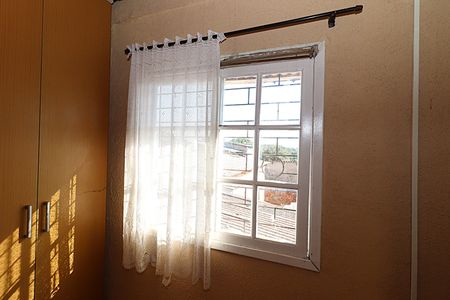 Casa para alugar com 90m², 2 quartos e 1 vagaJanela da Suíte - closet