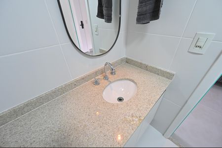 Banheiro Social de kitnet/studio para alugar com 1 quarto, 24m² em Vila Clementino, São Paulo