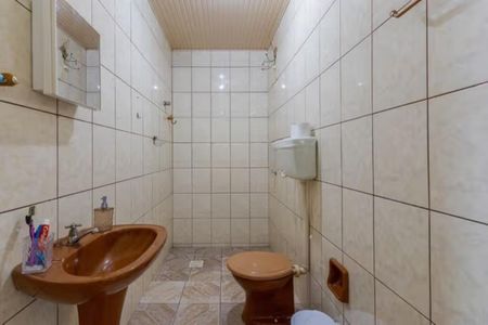 Casa para alugar com 250m², 3 quartos e 1 vaga Casa para alugar com 250m², 3 quartos e 1 vagaBanheiro 2