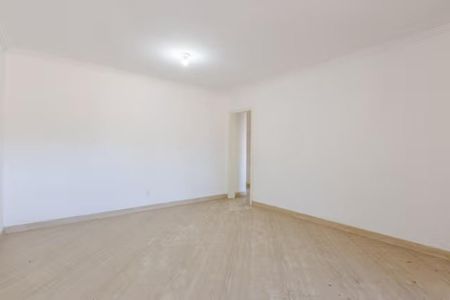 Casa para alugar com 250m², 3 quartos e 1 vaga Casa para alugar com 250m², 3 quartos e 1 vagaEdícula