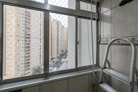 Apartamento para alugar com 81m², 3 quartos e 1 vagaArea de Serviço 