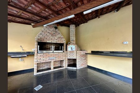 Apartamento para alugar com 81m², 3 quartos e 1 vagaArea Comum - Churrasqueira