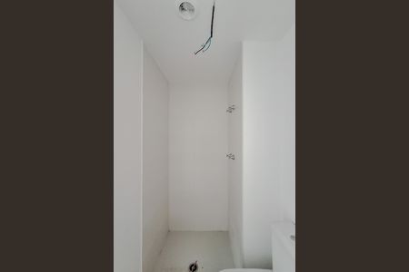 Studio à venda com 30m², 1 quarto e sem vaga Studio à venda com 30m², 1 quarto e sem vagaBanheiro