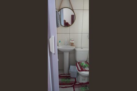 Casa de condomínio para alugar com 48m², 2 quartos e 2 vagas Casa de condomínio para alugar com 48m², 2 quartos e 2 vagasBanheiro