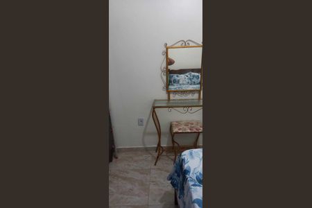 Casa de condomínio para alugar com 48m², 2 quartos e 2 vagas Casa de condomínio para alugar com 48m², 2 quartos e 2 vagasQuarto