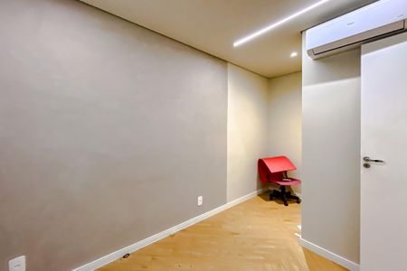 Quarto 1 de apartamento para alugar com 2 quartos, 42m² em Lapa de Baixo, São Paulo