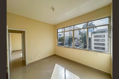 Apartamento à venda com 66m², 2 quartos e 1 vaga