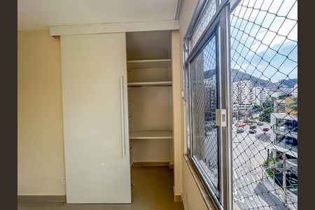 Apartamento à venda com 66m², 2 quartos e 1 vaga
