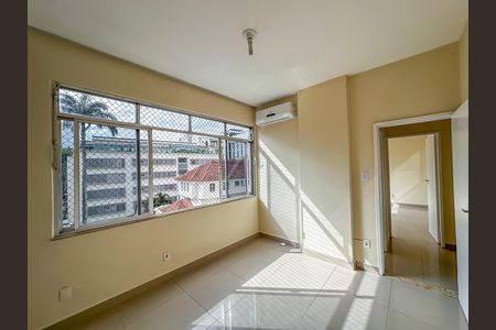 Apartamento à venda com 66m², 2 quartos e 1 vaga