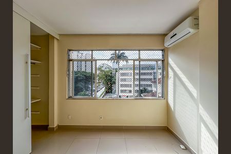 Apartamento à venda com 66m², 2 quartos e 1 vaga