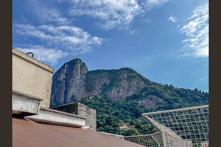 Apartamento à venda com 66m², 2 quartos e 1 vaga