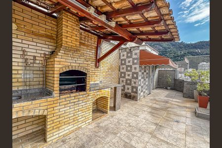 Apartamento à venda com 66m², 2 quartos e 1 vaga