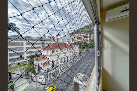 Apartamento à venda com 66m², 2 quartos e 1 vaga