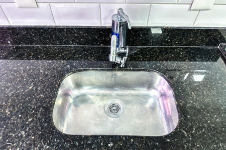 Studio para alugar com 19m², 1 quarto e sem vaga Studio para alugar com 19m², 1 quarto e sem vagaCozinha e Área de Serviço