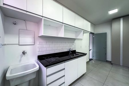Studio para alugar com 19m², 1 quarto e sem vaga Studio para alugar com 19m², 1 quarto e sem vagaCozinha e Área de Serviço