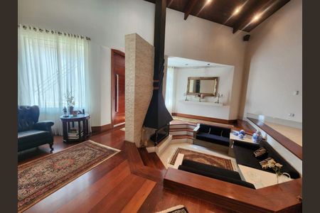 Casa à venda com 3 quartos, 350m² em Morada dos Pinheiros (Aldeia da Serra), Barueri