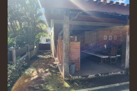 Casa à venda com 3 quartos, 350m² em Morada dos Pinheiros (Aldeia da Serra), Barueri