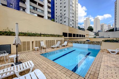 Apartamento para alugar com 61m², 2 quartos e 2 vagas Apartamento para alugar com 61m², 2 quartos e 2 vagasÁrea comum - Piscina