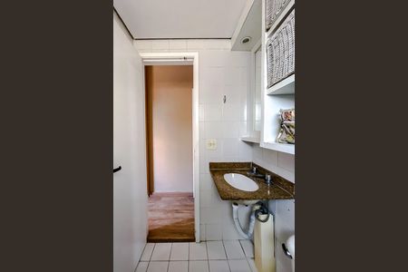 Apartamento para alugar com 61m², 2 quartos e 2 vagas Apartamento para alugar com 61m², 2 quartos e 2 vagasBanheiro da Suíte
