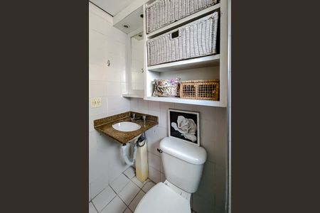 Apartamento para alugar com 61m², 2 quartos e 2 vagas Apartamento para alugar com 61m², 2 quartos e 2 vagasBanheiro da Suíte