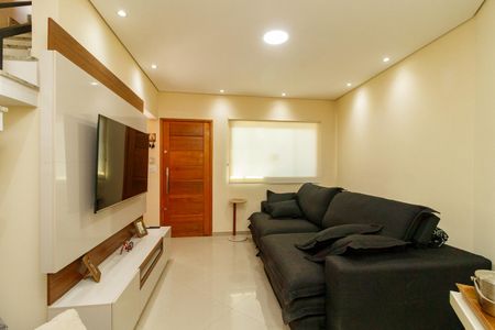 Casa à venda com 2 quartos, 175m² em Vila Nivi, São Paulo
