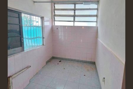 Casa à venda com 3 quartos, 253m² em Campo Belo, São Paulo