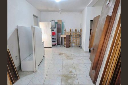 Casa à venda com 3 quartos, 253m² em Campo Belo, São Paulo