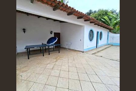 Casa de condomínio à venda com 630m², 4 quartos e 8 vagas