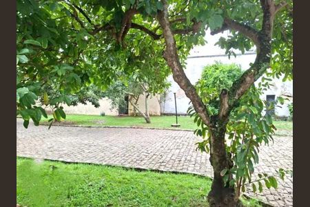 Casa de condomínio à venda com 630m², 4 quartos e 8 vagas