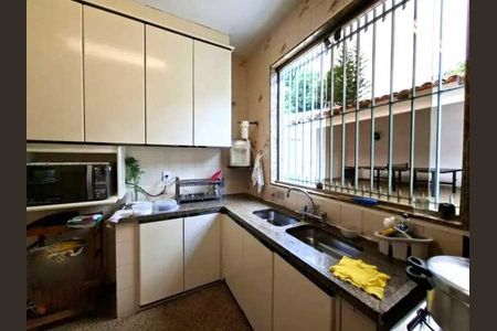 Casa de condomínio à venda com 630m², 4 quartos e 8 vagas