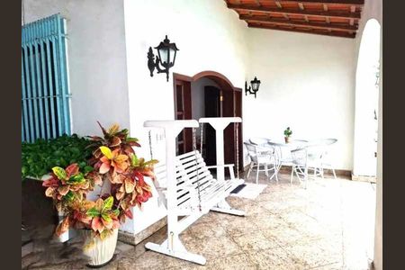 Casa de condomínio à venda com 630m², 4 quartos e 8 vagas