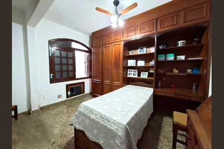 Casa de condomínio à venda com 630m², 4 quartos e 8 vagas