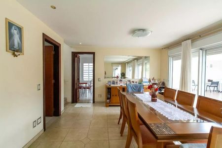 Casa à venda com 287m², 3 quartos e 3 vagas